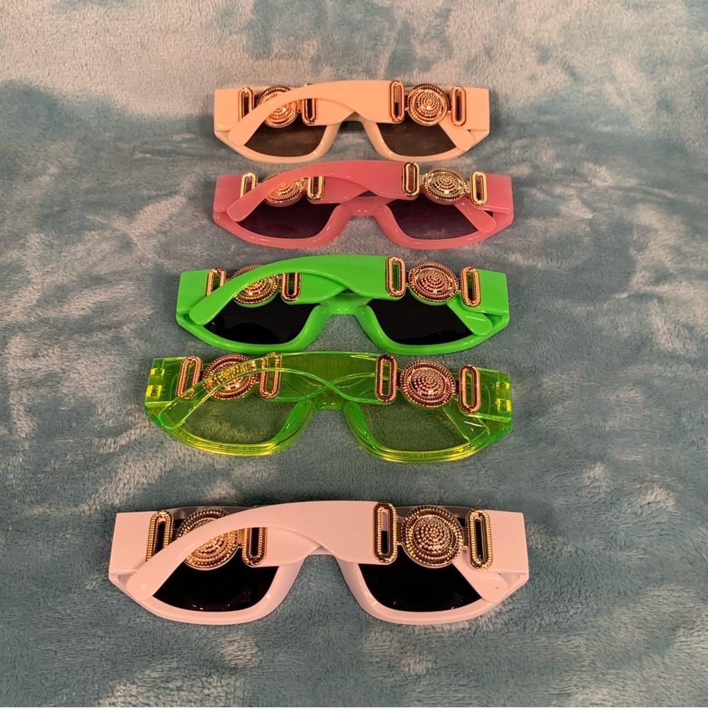 Stylish Sunglasses Set of 5 in Multiple Colors OS Brand NEW!! - Picture 2 of 9